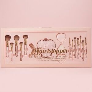TikTok Viral Heartstopper Pink Makeup Brush Set